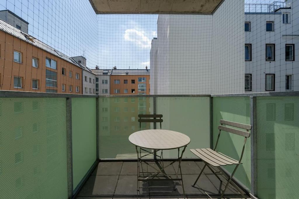 Elegant 1Br Flat With Balcony By Hm Apartment Vienna Exterior photo